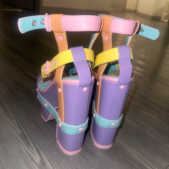 YRU platform Night Call rave shoes. - Picture 4 of 5